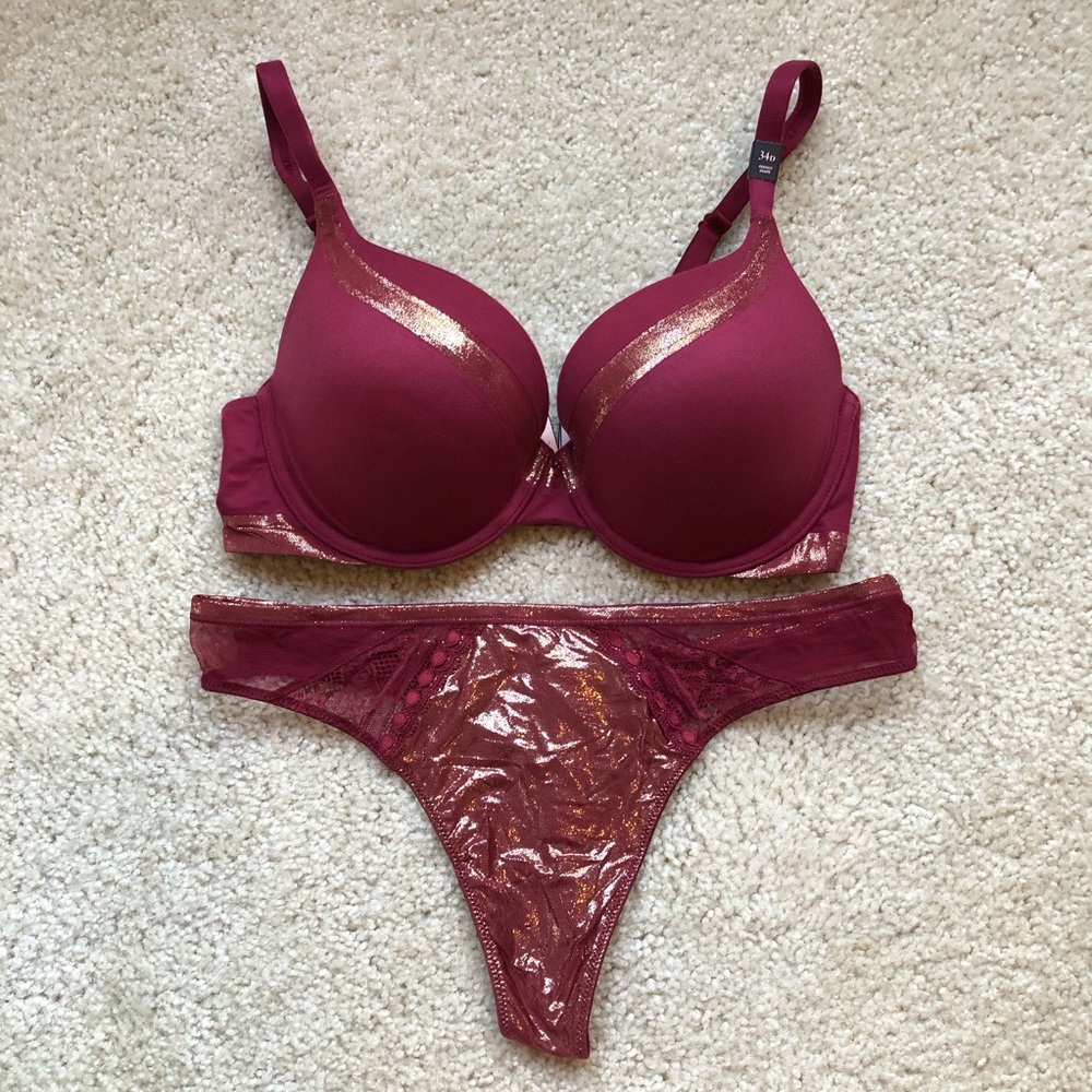 NWT Body By Victoria Set